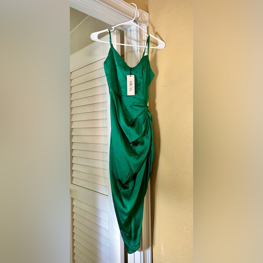 Mica’s Gorgeous & Sexy Emerald Green Draped Women's Spaghetti Strap Dress- NWT